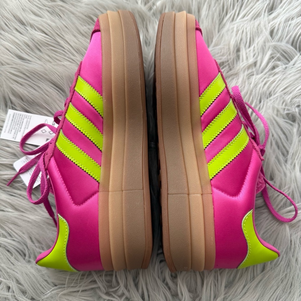 ADIDAS Gazelle Bold Shoes Semi Lucid Fuchsia Solar Slime Gold Metallic 8.5 NWT - Picture 8 of 13